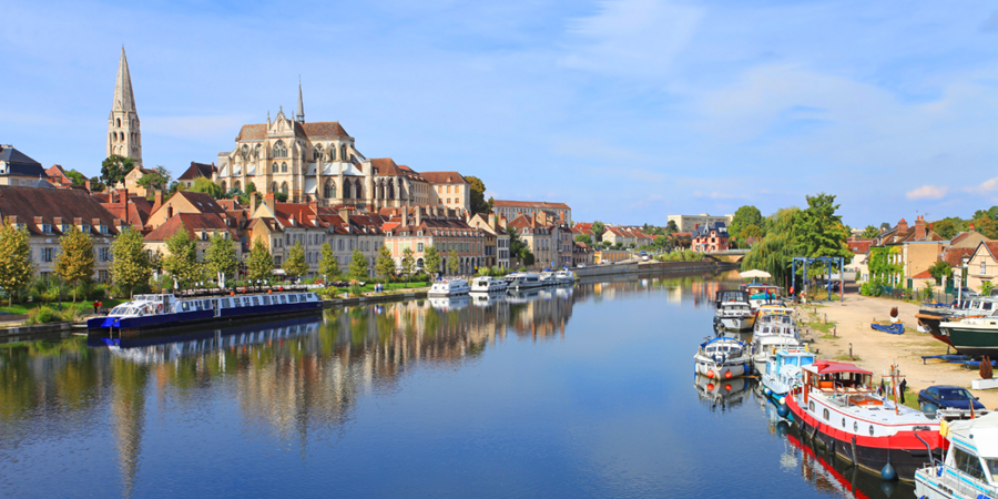 Cruising the Burgundy Canal