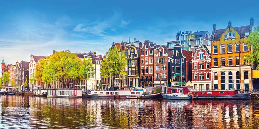 Embarking on a sightseeing tour of Amsterdam